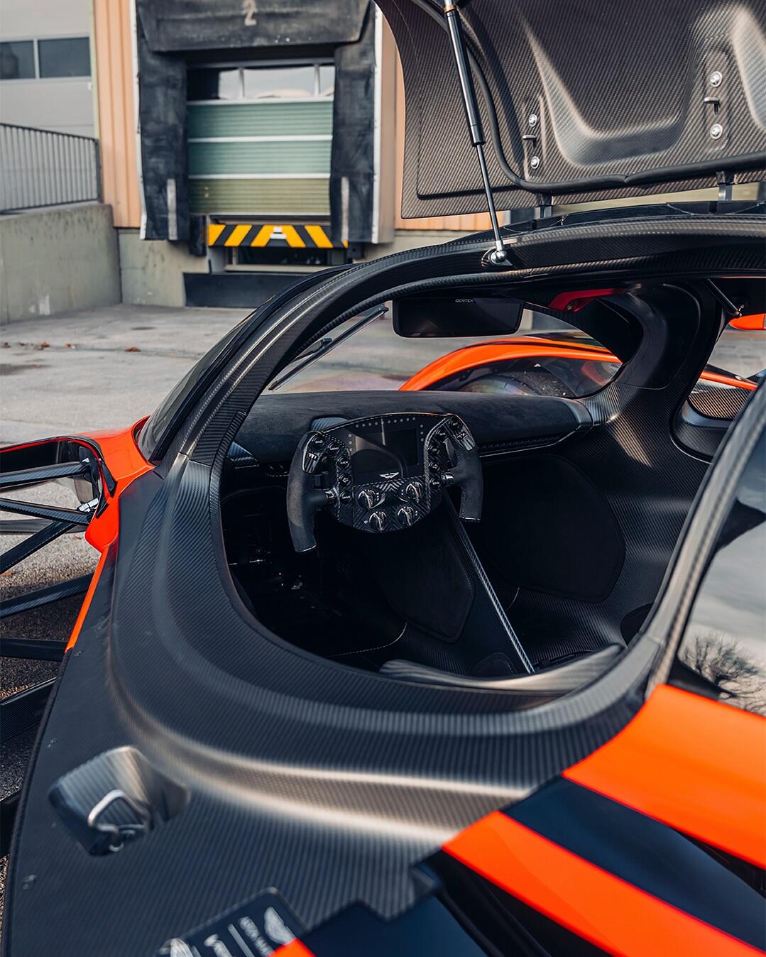 开云平台-迈凯伦翻盘阿斯顿马丁，阿隆索高光表现的简单介绍