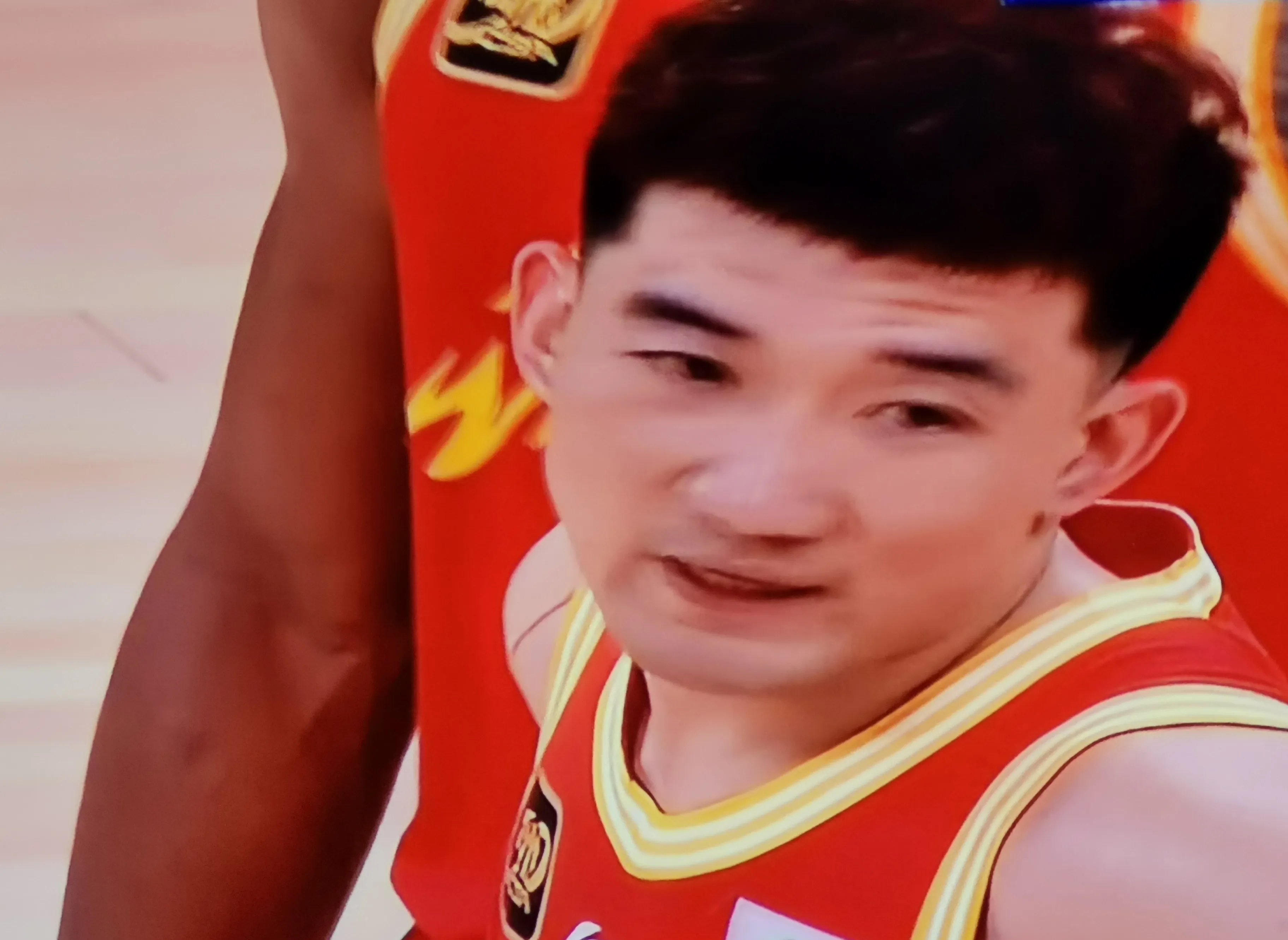 广州队碾压热火，孙铭徽刷新纪录