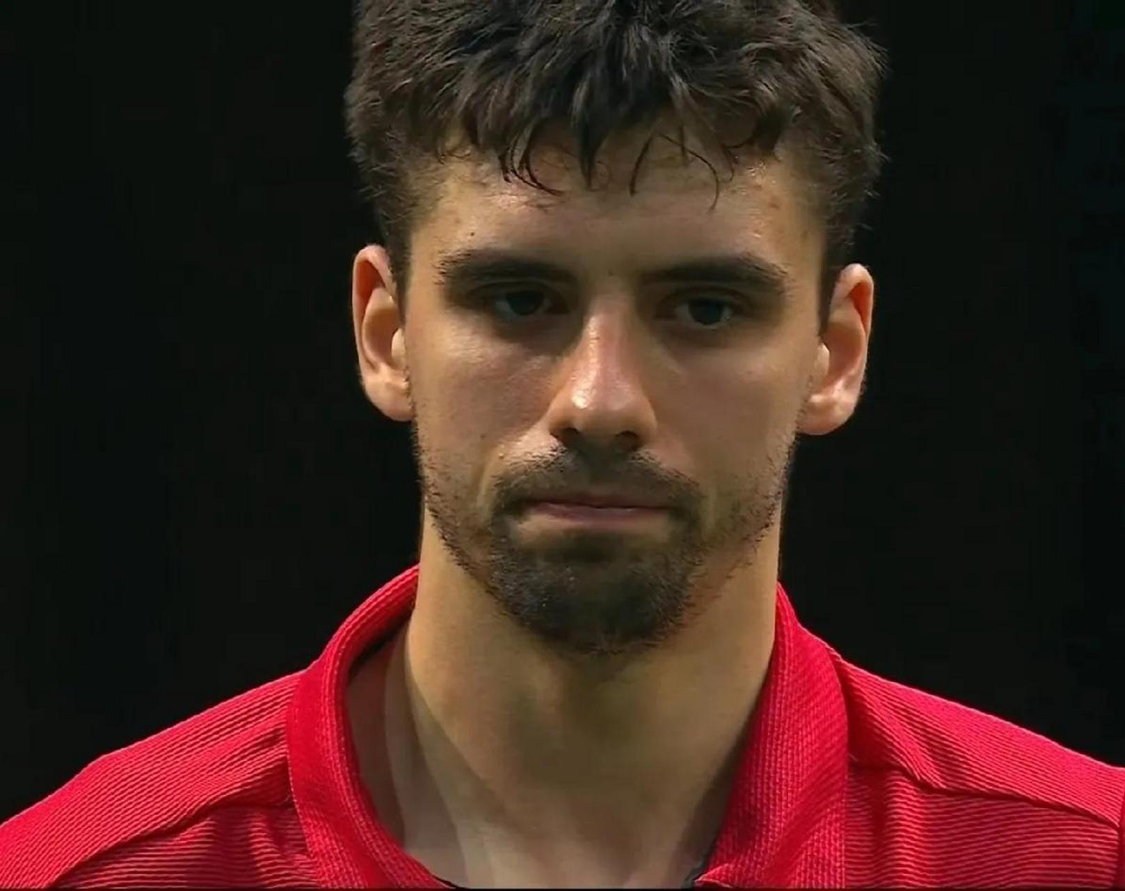 日本队横扫波兰队，林高远点燃赛场